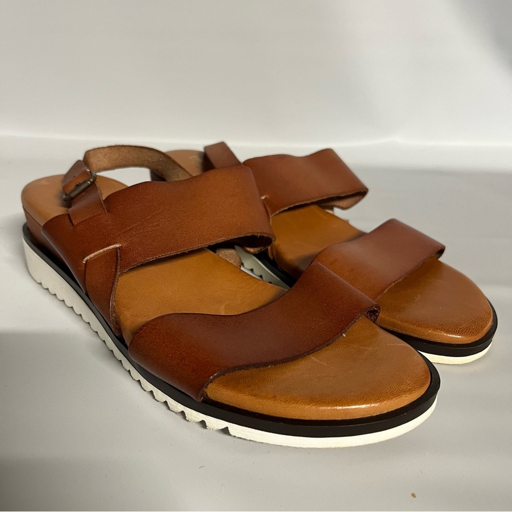 Bertuchi Cognac Sandals made in Spain Size 7.5